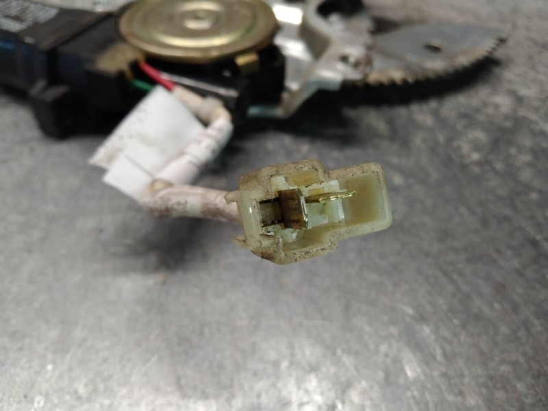 Recambio de elevalunas delantero derecho para toyota corolla 1.6 referencia OEM IAM 8571012060 0621002670 5P