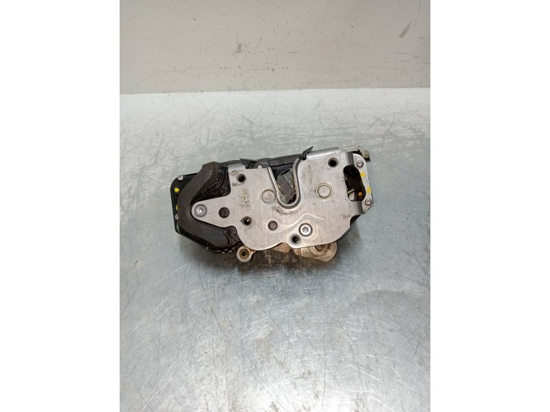 Recambio de motor cierre centralizado delantero izquierdo para opel insignia berlina 2.0 cdti cat referencia OEM IAM 13577983  4