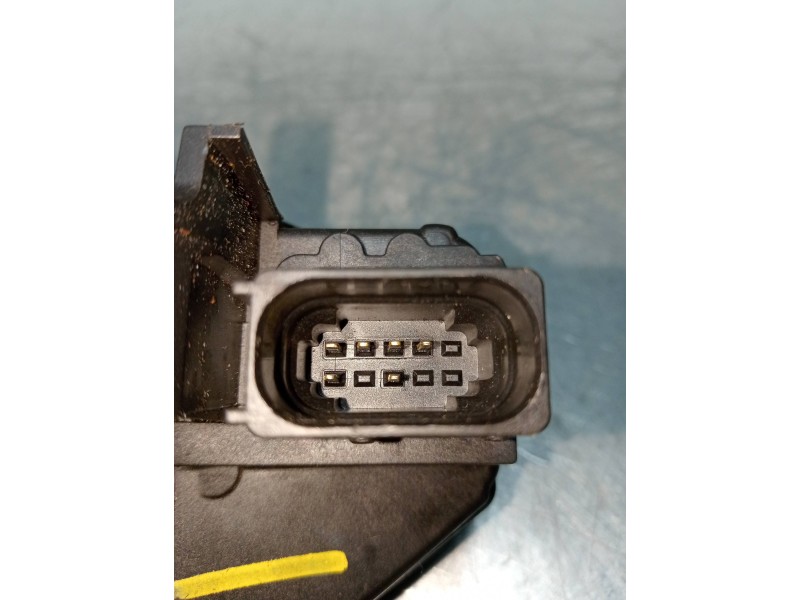 Recambio de motor cierre centralizado delantero izquierdo para opel insignia berlina 2.0 cdti cat referencia OEM IAM 13577983  4