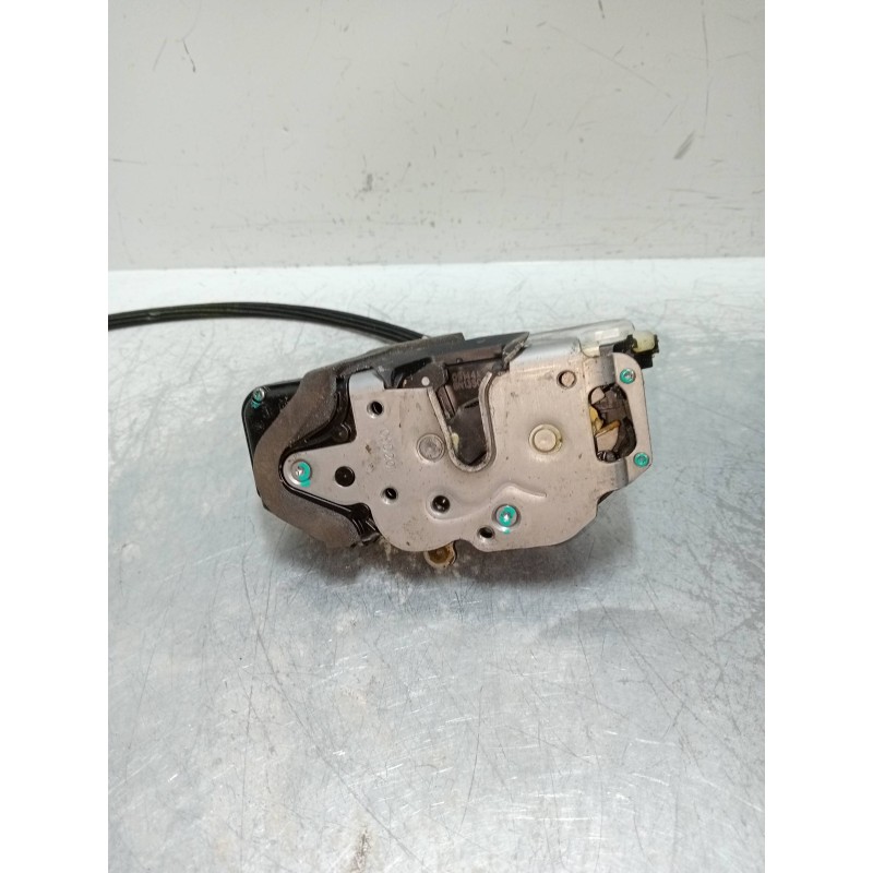 Recambio de motor cierre centralizado delantero izquierdo para opel insignia berlina 1.8 16v referencia OEM IAM 13503801  5P