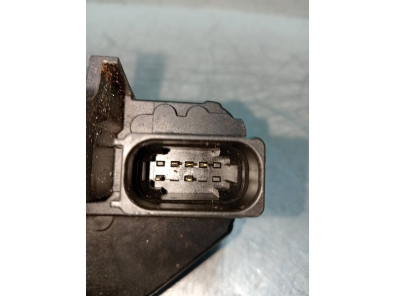 Recambio de motor cierre centralizado delantero izquierdo para opel insignia berlina 1.8 16v referencia OEM IAM 13503801  5P