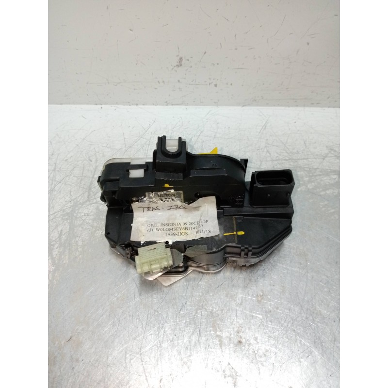 Recambio de motor cierre centralizado trasero izquierdo para opel insignia berlina 2.0 cdti cat referencia OEM IAM 13578024  4P