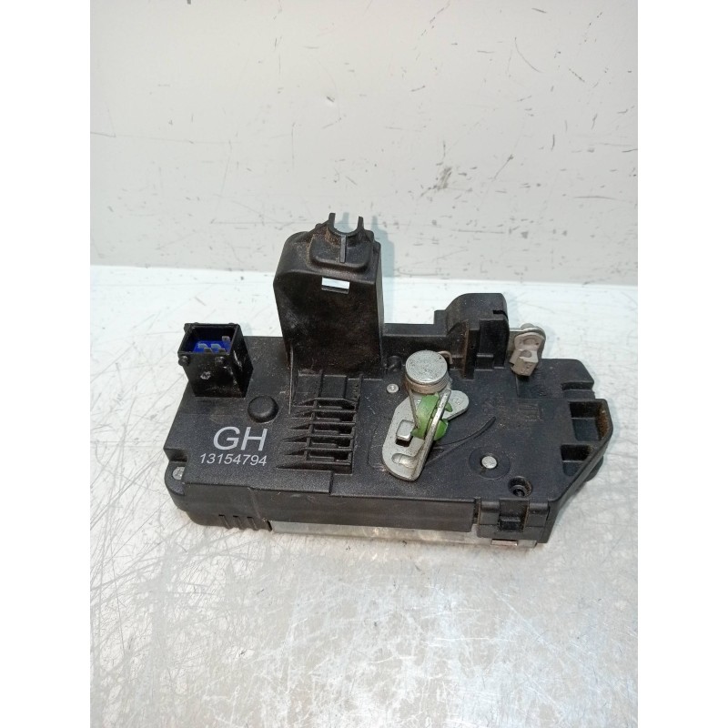 Recambio de motor cierre centralizado trasero derecho para opel meriva 1.7 16v cdti referencia OEM IAM 13154794  5P