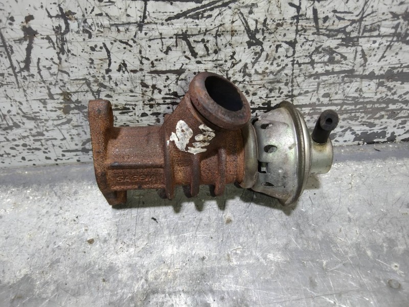 Recambio de valvula egr para citroen c5 berlina 2.0 hdi sx referencia OEM IAM 9635651080  