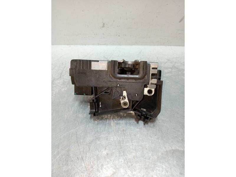 Recambio de motor cierre centralizado delantero derecho para opel meriva cosmo referencia OEM IAM 13154792  5P