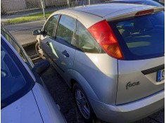 ford focus berlina (cak) del año 2001 2