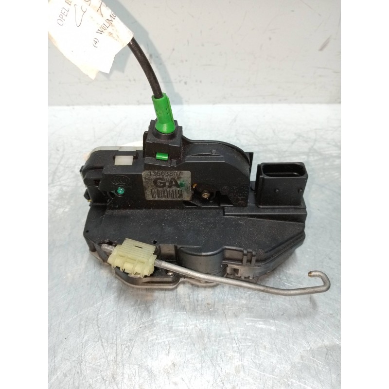 Recambio de motor cierre centralizado trasero izquierdo para opel insignia berlina 1.8 16v referencia OEM IAM 13503807  5P