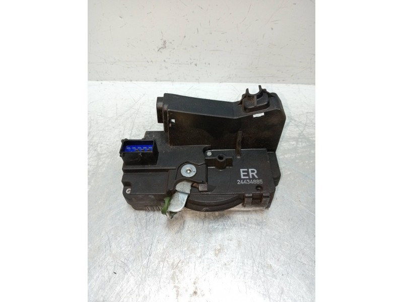 Recambio de motor cierre centralizado delantero derecho para opel corsa c 1.7 16v di cat (y 17 dtl / lk8) referencia OEM IAM 244