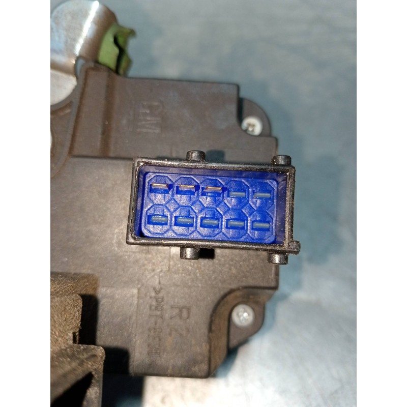 Recambio de motor cierre centralizado delantero derecho para opel corsa c 1.7 16v di cat (y 17 dtl / lk8) referencia OEM IAM 244