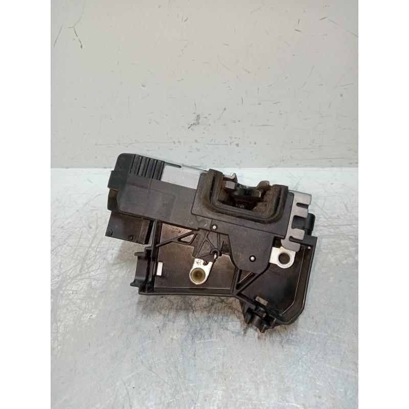 Recambio de motor cierre centralizado delantero derecho para opel corsa c 1.3 16v cdti cat (z 13 dt / ln9) referencia OEM IAM 13