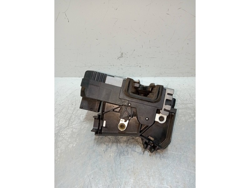 Recambio de motor cierre centralizado delantero derecho para opel corsa c 1.3 16v cdti cat (z 13 dt / ln9) referencia OEM IAM 13