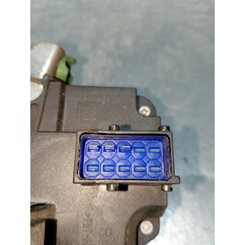 Recambio de motor cierre centralizado delantero derecho para opel corsa c 1.3 16v cdti cat (z 13 dt / ln9) referencia OEM IAM 13