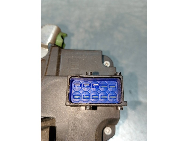 Recambio de motor cierre centralizado delantero derecho para opel corsa c 1.3 16v cdti cat (z 13 dt / ln9) referencia OEM IAM 13