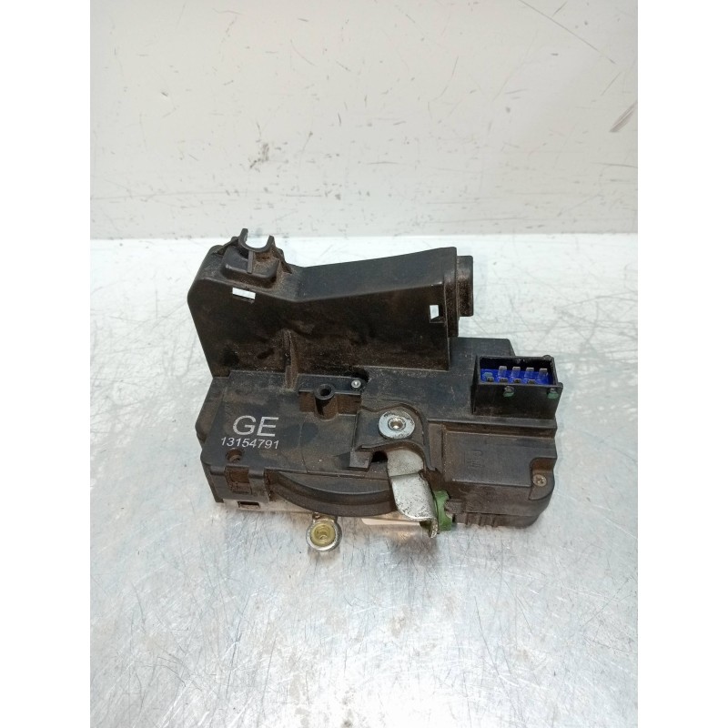 Recambio de motor cierre centralizado delantero izquierdo para opel corsa c blue line referencia OEM IAM 13154791 5P 5P