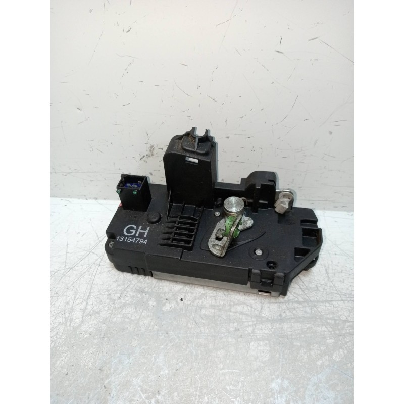 Recambio de motor cierre centralizado trasero derecho para opel corsa c blue line referencia OEM IAM 13154794  5P