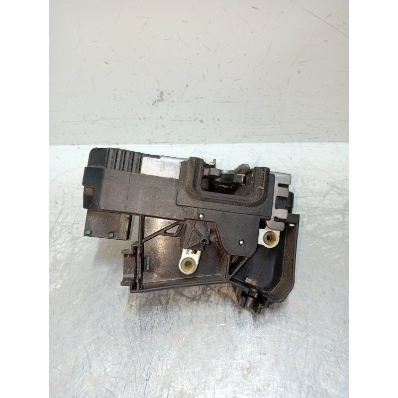 Recambio de motor cierre centralizado delantero derecho para opel corsa c blue line referencia OEM IAM 13154792 5P 5P