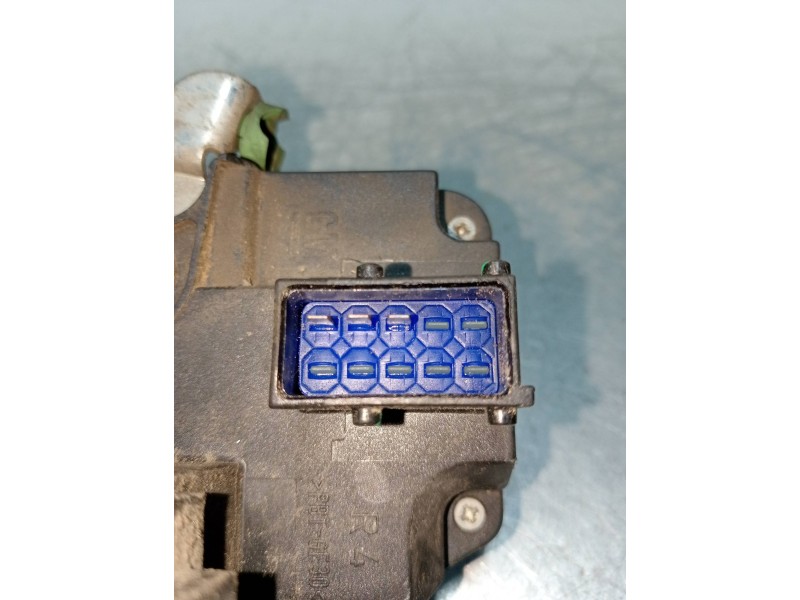 Recambio de motor cierre centralizado delantero derecho para opel corsa c blue line referencia OEM IAM 13154792 5P 5P