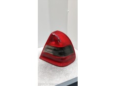 Recambio de piloto trasero derecho para mercedes clase c (w202) berlina 220 diesel (202.121) referencia OEM IAM 2028201064  