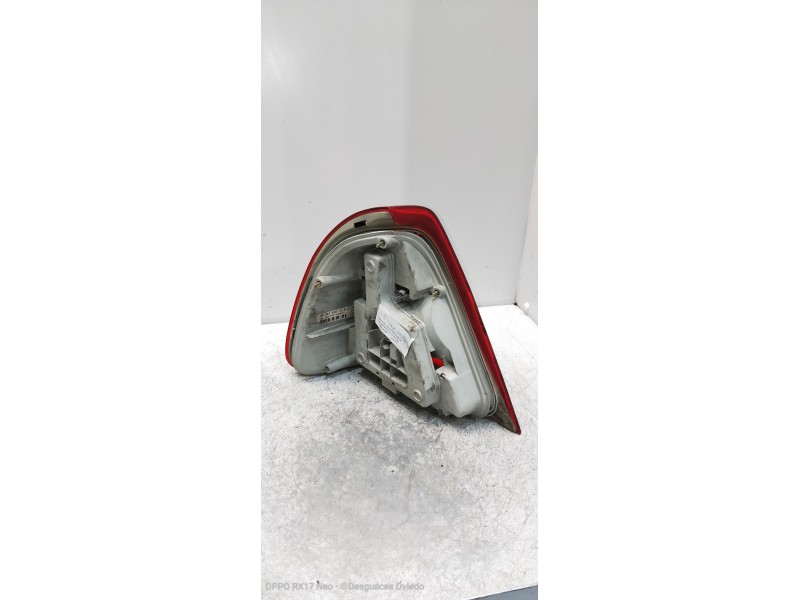 Recambio de piloto trasero derecho para mercedes clase c (w202) berlina 220 diesel (202.121) referencia OEM IAM 2028201064  