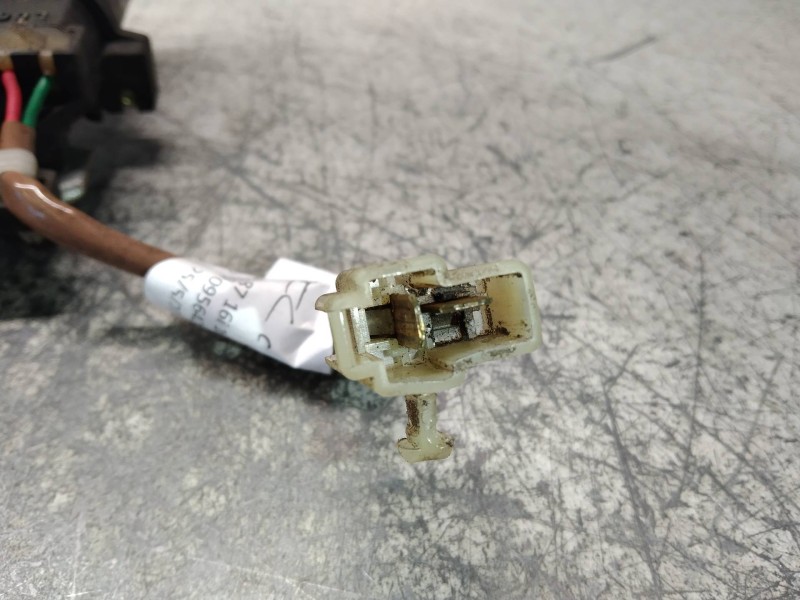 Recambio de elevalunas delantero izquierdo para toyota corolla 1.6 referencia OEM IAM 8572012060 0621002680 5P