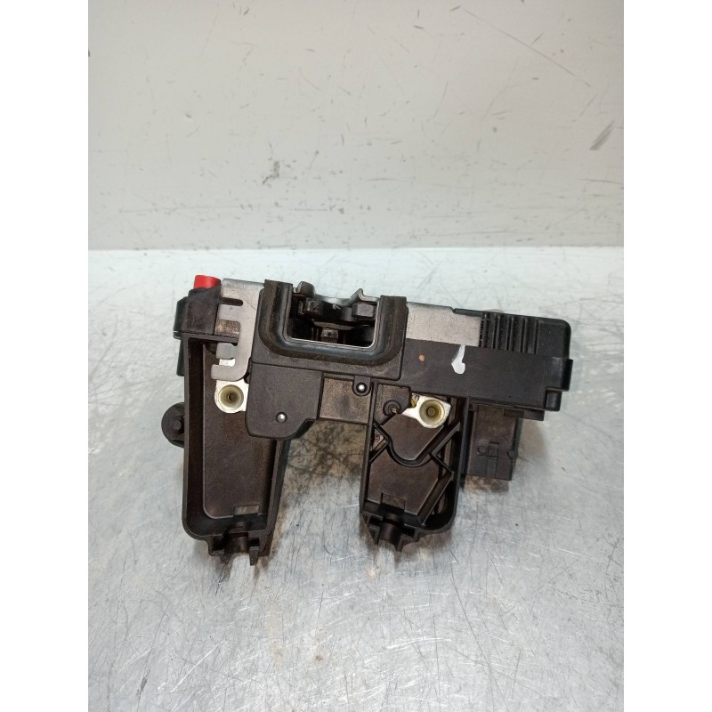 Recambio de motor cierre centralizado trasero izquierdo para opel vectra c berlina 1.8 16v referencia OEM IAM 13210760  5P