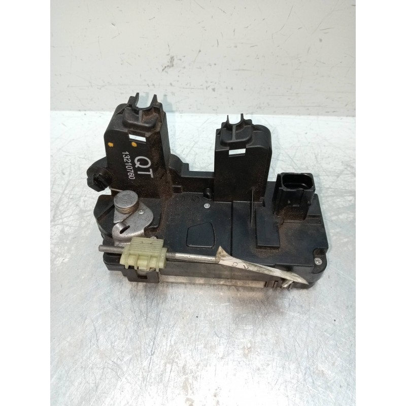 Recambio de motor cierre centralizado trasero izquierdo para opel vectra c berlina 1.8 16v referencia OEM IAM 13210760  5P