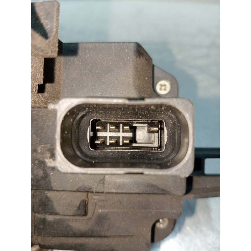 Recambio de motor cierre centralizado delantero izquierdo para opel vectra c berlina club referencia OEM IAM 24447340  4P