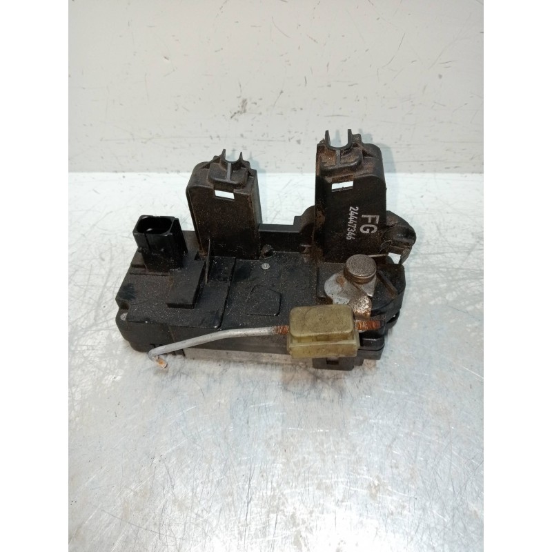 Recambio de motor cierre centralizado trasero derecho para opel vectra c berlina comfort referencia OEM IAM 24447346  4P Recambio de motor cierre centralizado trasero derecho para opel vectra c berlina comfort referencia OEM IAM 24447346  4P