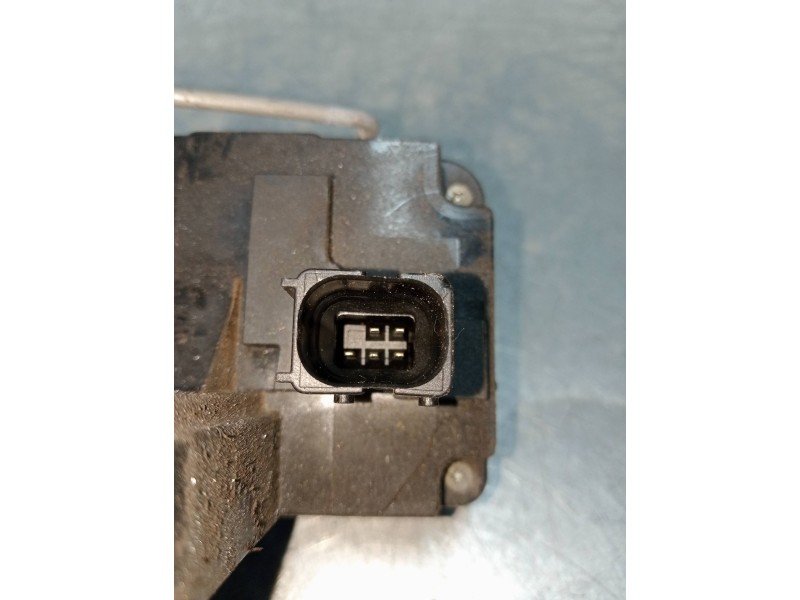 Recambio de motor cierre centralizado trasero derecho para opel vectra c berlina comfort referencia OEM IAM 24447346  4P