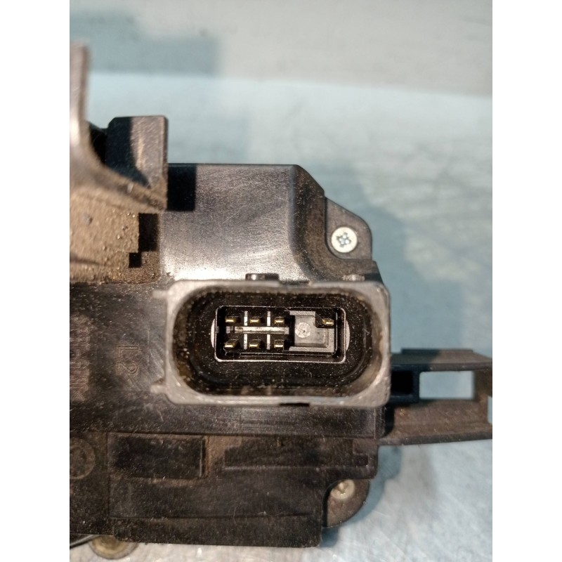 Recambio de motor cierre centralizado delantero izquierdo para opel vectra c caravan elegance referencia OEM IAM 13157763  5P