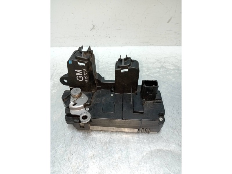 Recambio de motor cierre centralizado trasero izquierdo para opel vectra c berlina 1.9 16v cdti cat (z 19 dth / lrd) referencia 