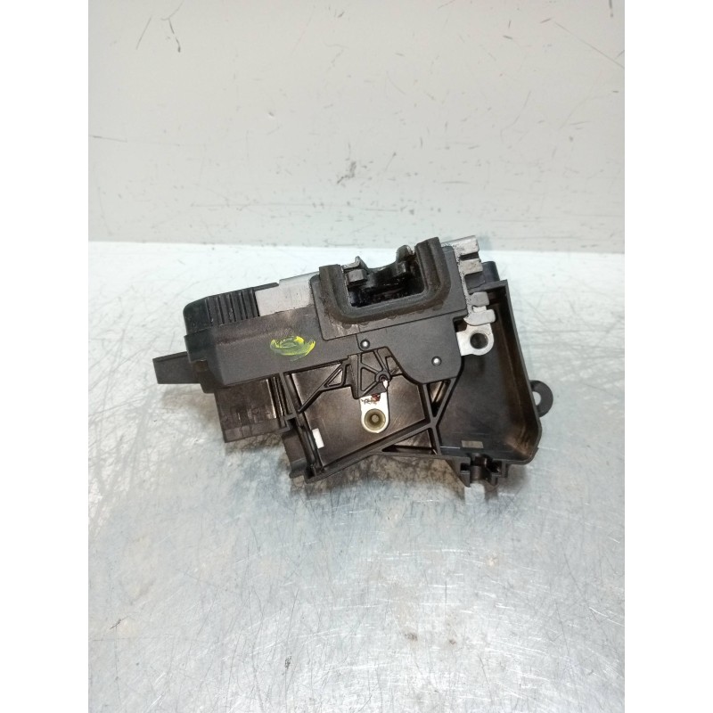 Recambio de motor cierre centralizado delantero derecho para opel vectra c berlina comfort referencia OEM IAM 24447341  4P