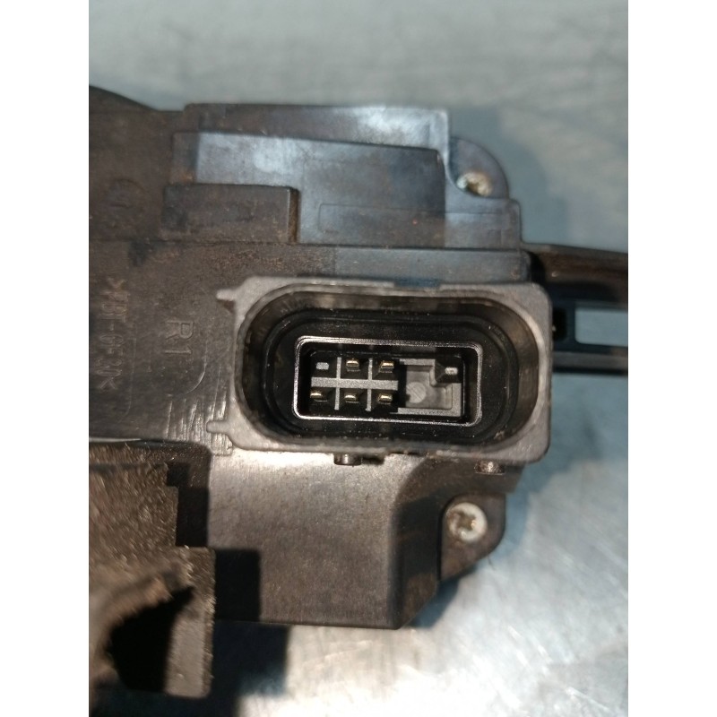 Recambio de motor cierre centralizado delantero derecho para opel vectra c berlina comfort referencia OEM IAM 24447341  4P