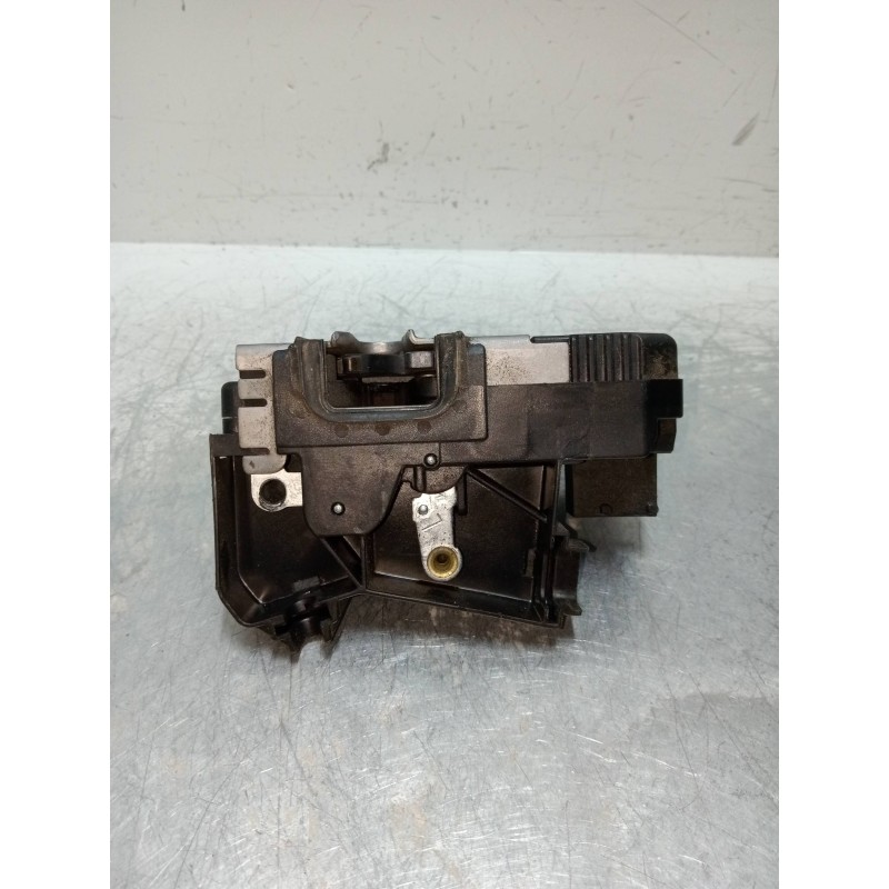 Recambio de motor cierre centralizado delantero izquierdo para opel zafira a 2.0 dti referencia OEM IAM 24444015  5P