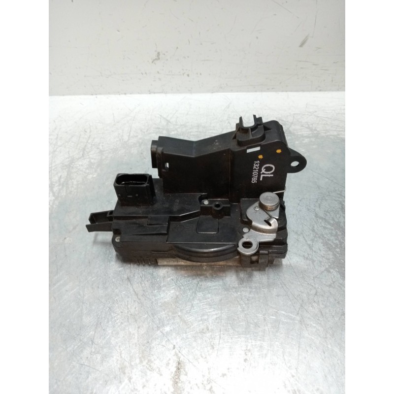 Recambio de motor cierre centralizado delantero derecho para opel vectra c berlina 1.8 16v referencia OEM IAM 13210765  5P