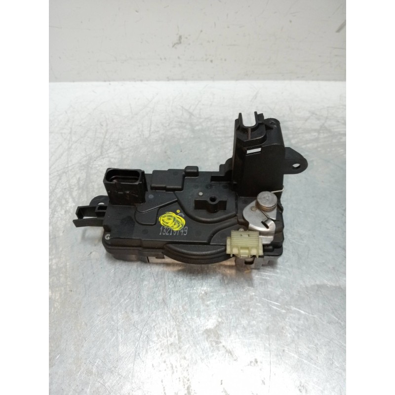 Recambio de motor cierre centralizado delantero derecho para opel zafira b 2.2 16v cat (z 22 yh / lch) referencia OEM IAM 132107