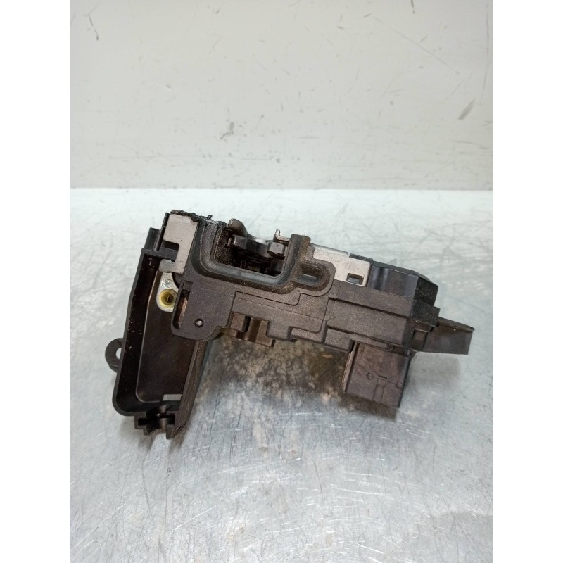 Recambio de motor cierre centralizado delantero izquierdo para opel zafira b 2.2 16v cat (z 22 yh / lch) referencia OEM IAM   5P