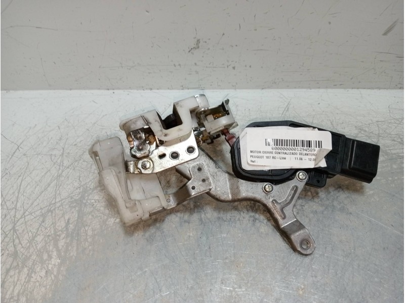 Recambio de motor cierre centralizado delantero derecho para peugeot 107 rc-line referencia OEM IAM   3P