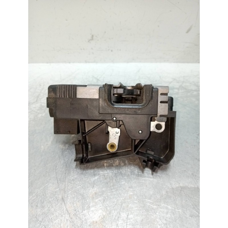 Recambio de motor cierre centralizado delantero derecho para opel zafira a 2.0 dti referencia OEM IAM 24444016  5P