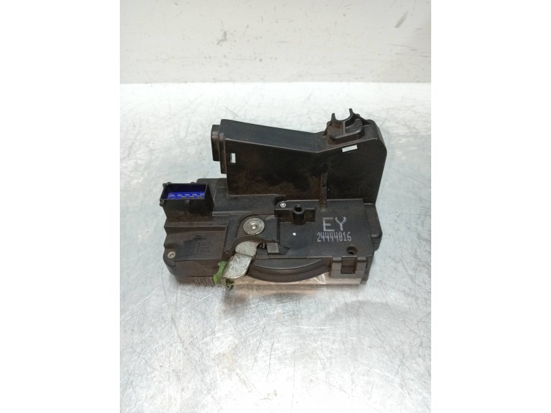 Recambio de motor cierre centralizado delantero derecho para opel zafira a 2.0 dti referencia OEM IAM 24444016  5P