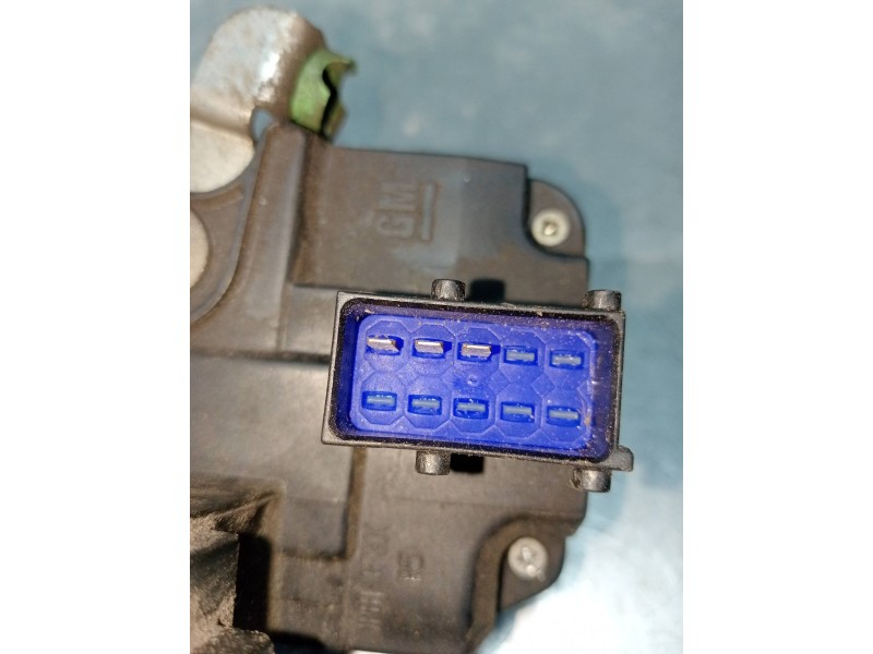 Recambio de motor cierre centralizado delantero derecho para opel zafira a 2.0 dti referencia OEM IAM 24444016  5P