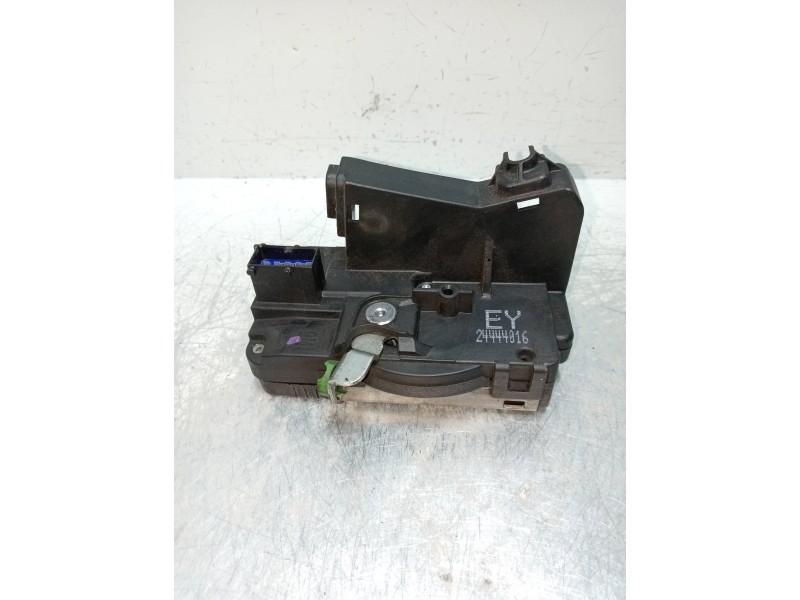 Recambio de motor cierre centralizado delantero derecho para opel zafira a elegance referencia OEM IAM 24444016  5P