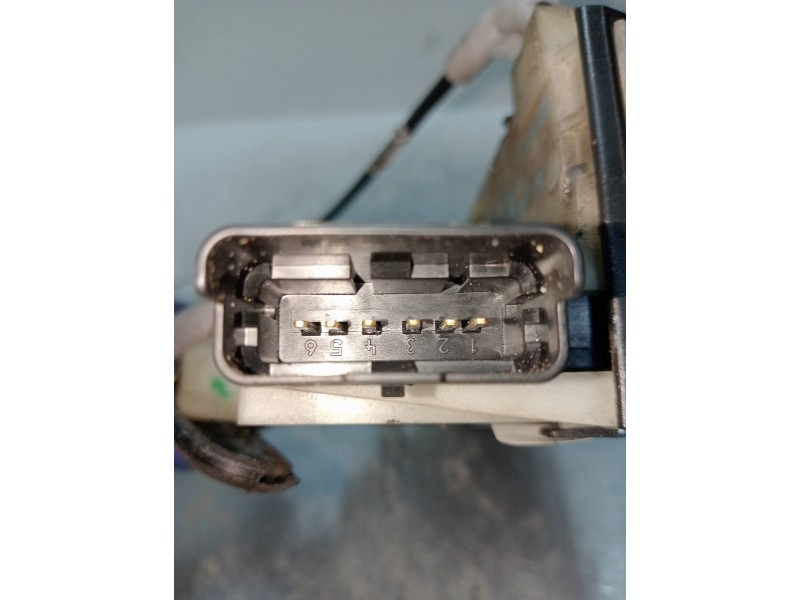 Recambio de motor cierre centralizado delantero izquierdo para peugeot 208 1.4 hdi fap referencia OEM IAM 9688080080 5P 5P