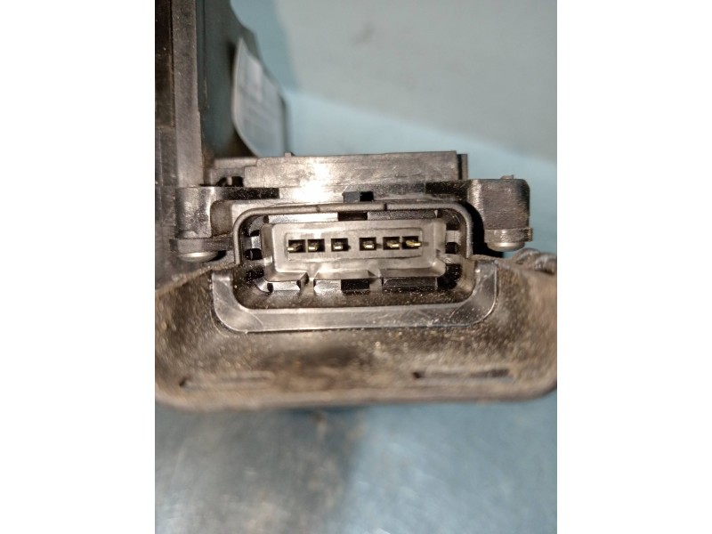 Recambio de motor cierre centralizado trasero derecho para peugeot 207 sw 1.6 16v hdi fap referencia OEM IAM 24099816 24097816 5