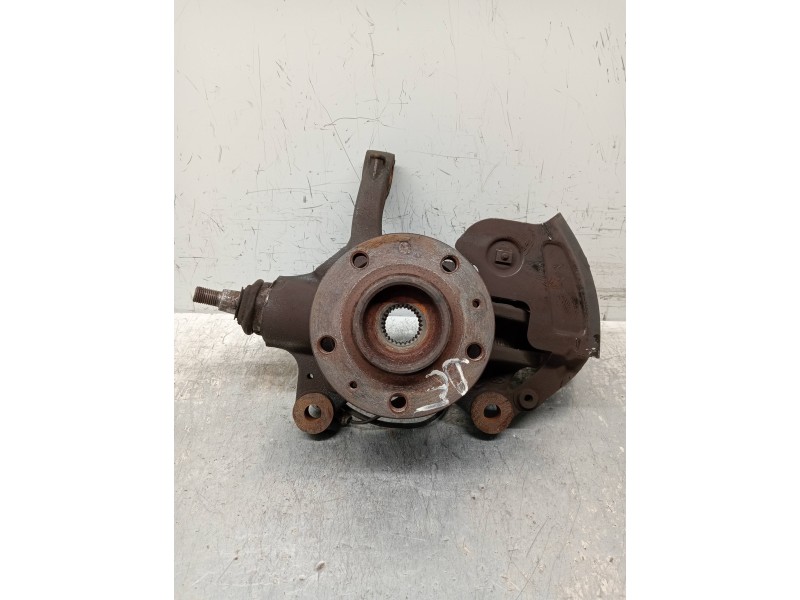 Recambio de mangueta delantera derecha para toyota proace verso compact shuttle referencia OEM IAM   