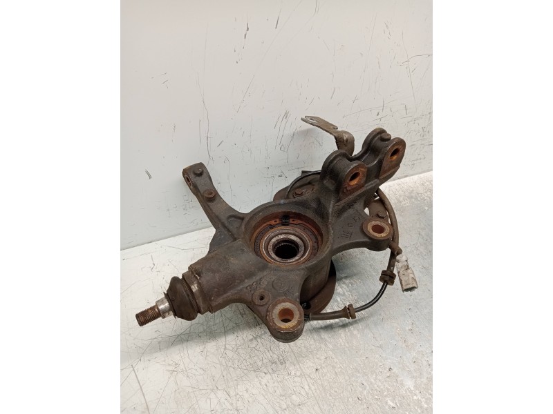 Recambio de mangueta delantera izquierda para toyota proace verso compact shuttle referencia OEM IAM   