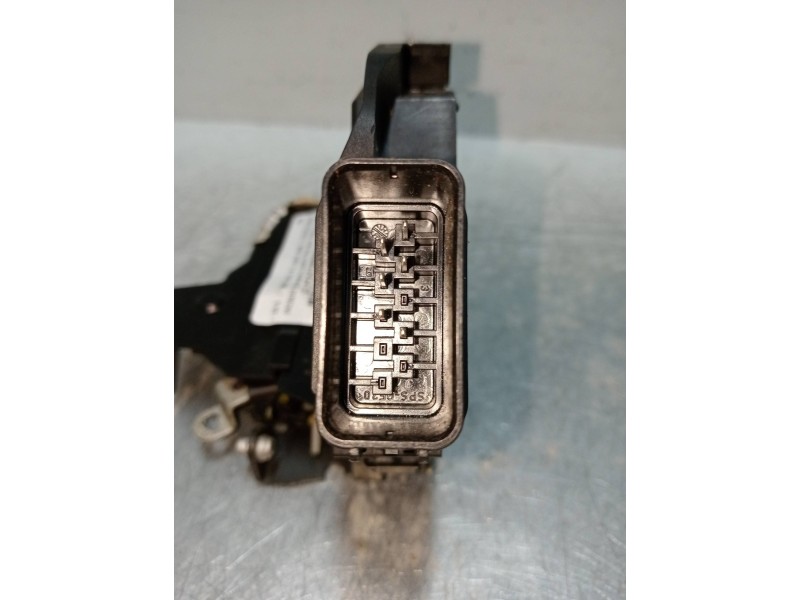 Recambio de motor cierre centralizado trasero derecho para ford focus c-max (cap) 1.6 tdci cat referencia OEM IAM 3M5AR26412BP  