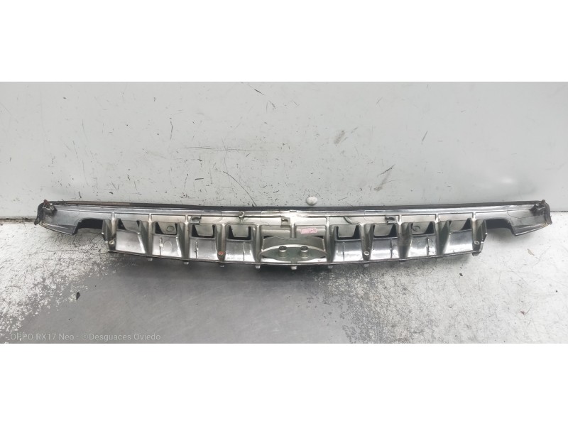 Recambio de rejilla delantera para hyundai h 1 2.5 turbodiesel referencia OEM IAM   