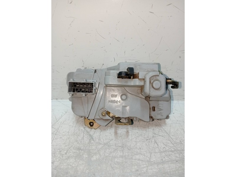 Recambio de motor cierre centralizado delantero derecho para peugeot 306 berlina 3/5 puertas (s1) 1.9 diesel referencia OEM IAM 