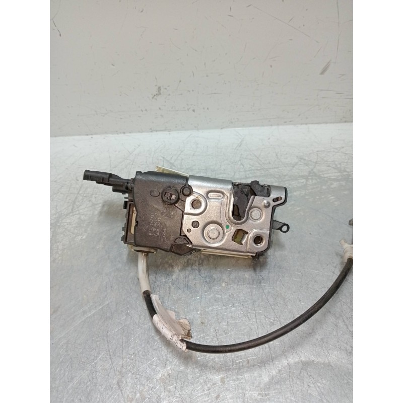 Recambio de motor cierre centralizado delantero derecho para peugeot 308 confort referencia OEM IAM A01456 1333507 3P